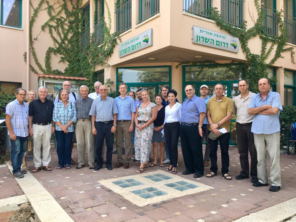 עם משלחת העיר התאומה אמנדיגן מגרמניה המתארחת בביקור במועצה.