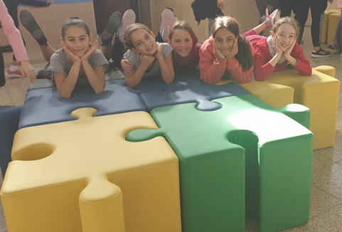 תמונה נושאית תלמידות יסודי