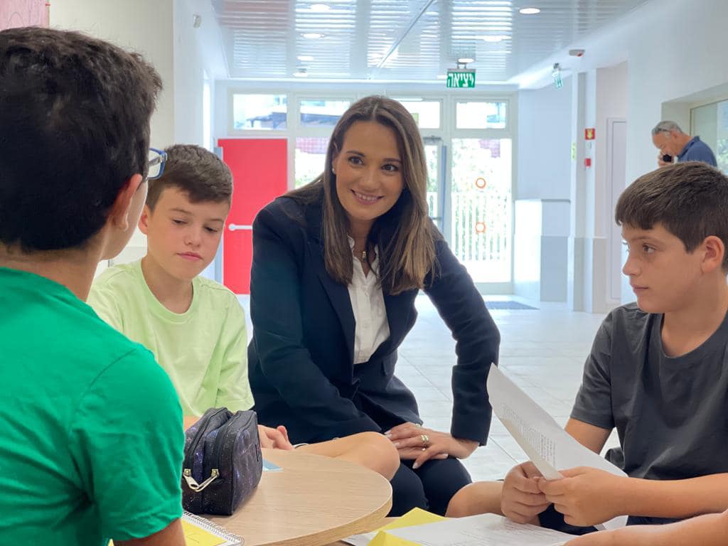 ביקור שרת החינוך דוקטור יפעת שאשא ביטון בחטיבה צומחת דרום השרון