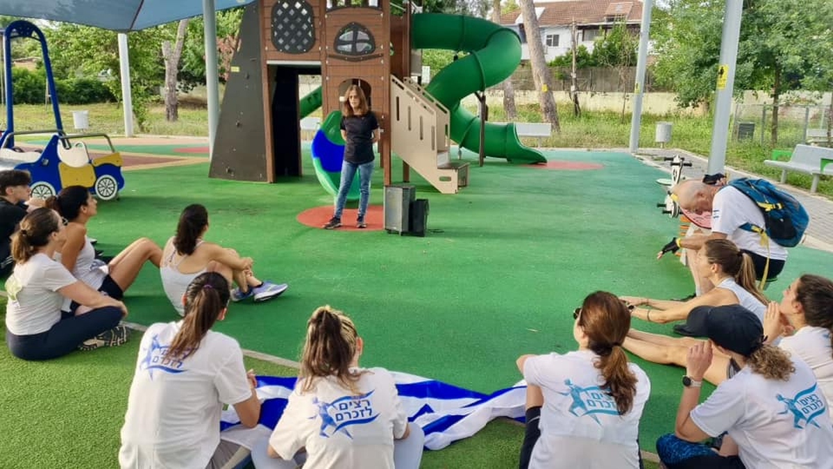 תמונות מרצים לזכרם.ן בדרום השרון