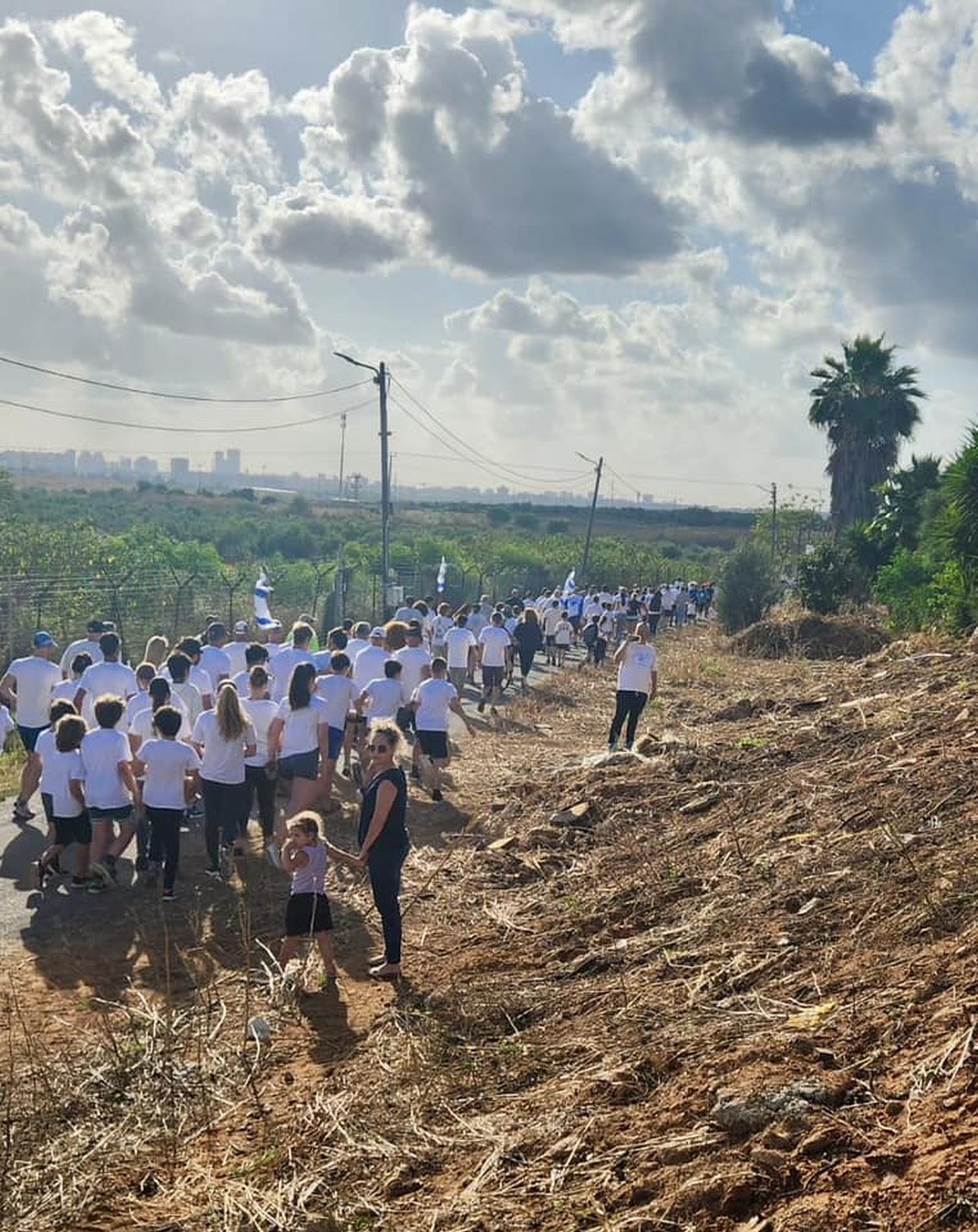 תמונות מרצים לזכרם.ן בדרום השרון