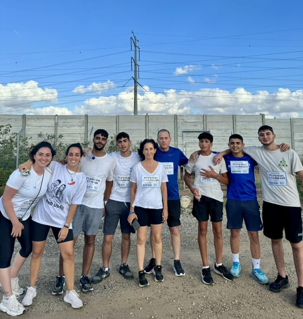 תמונות מרצים לזכרם.ן בדרום השרון