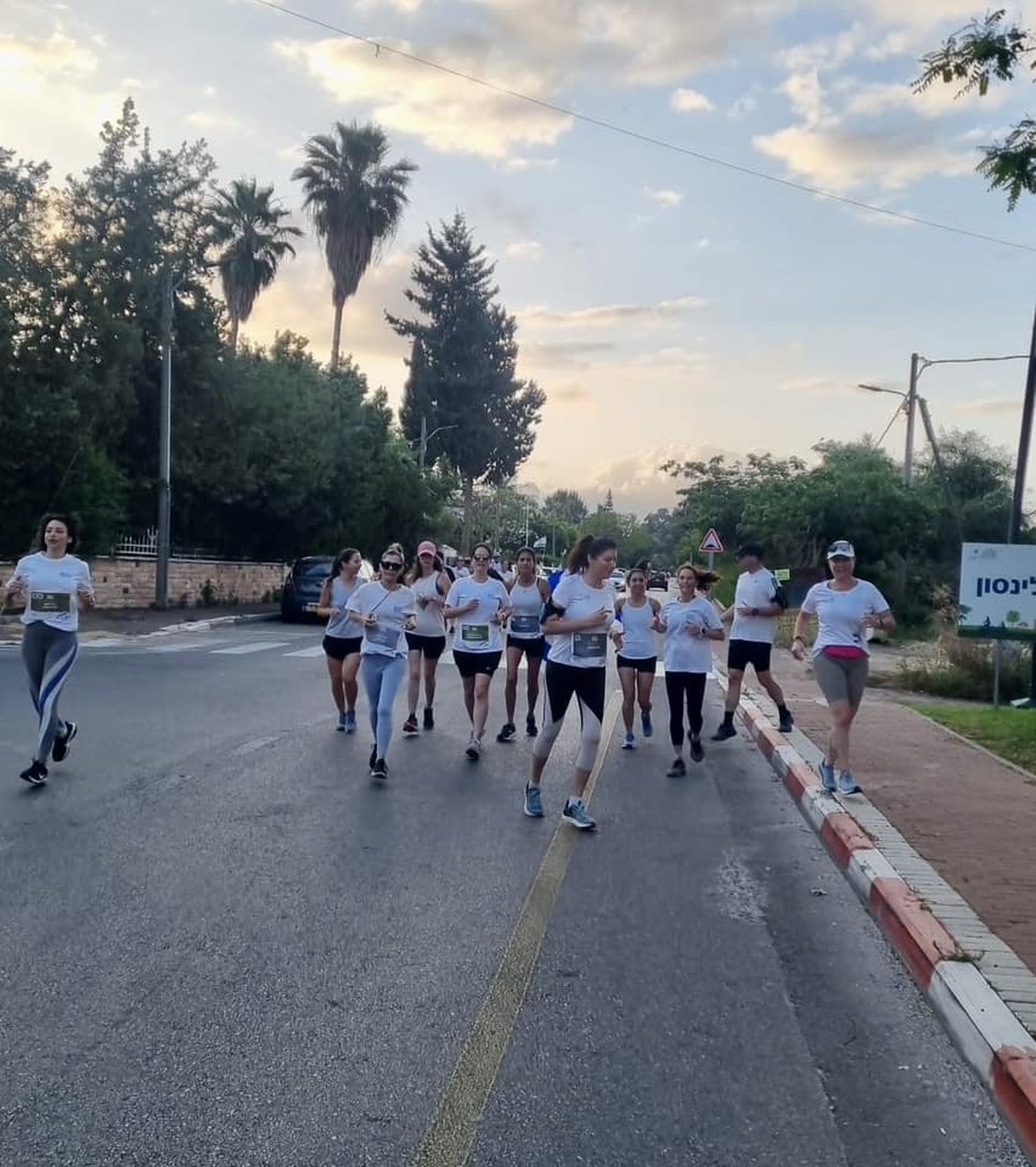 תמונות מרצים לזכרם.ן בדרום השרון