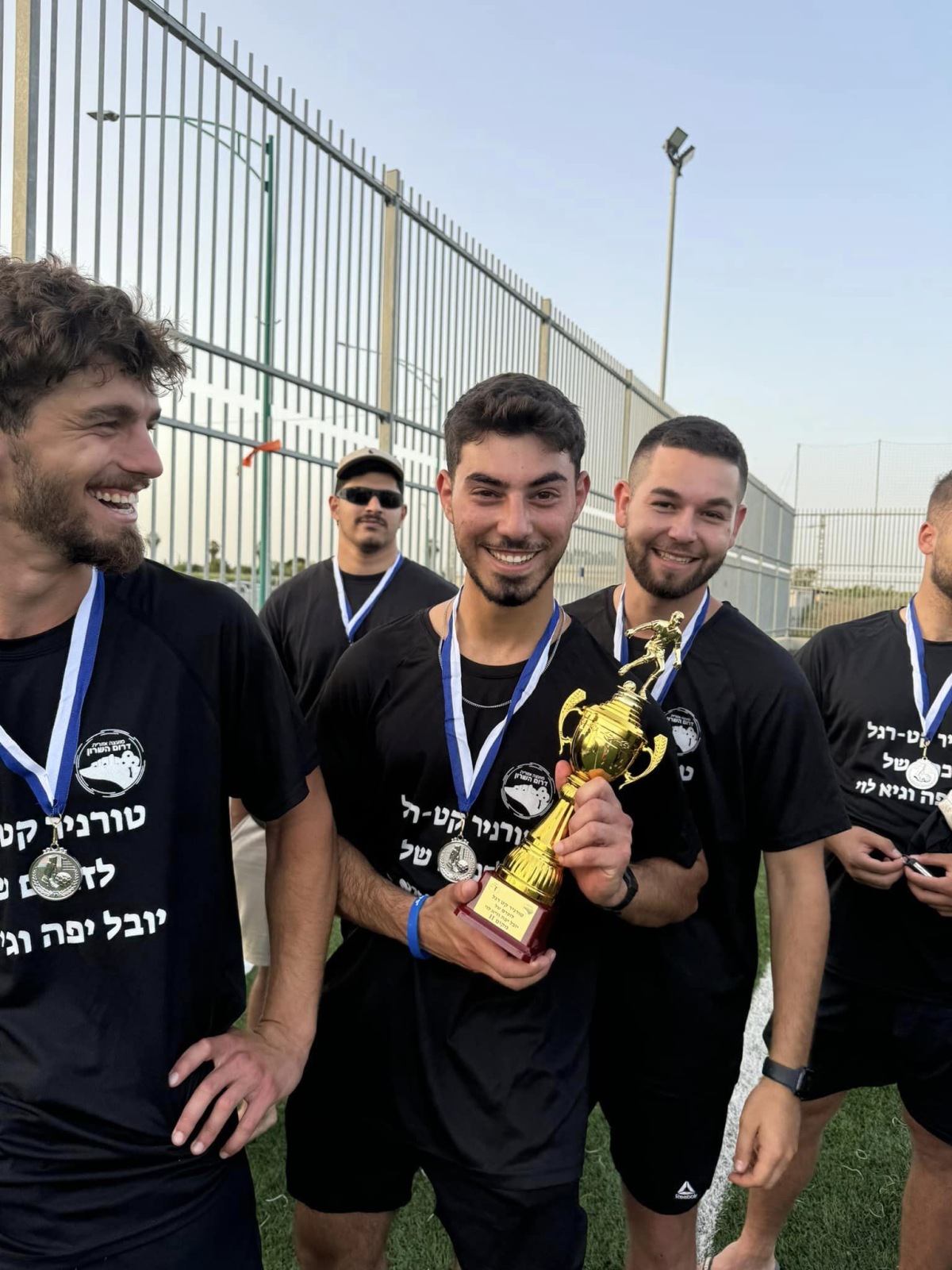 תמונות מטורניר כדורגל לזכרם של גיא לוי ויובל יפה זכרונם לברכה