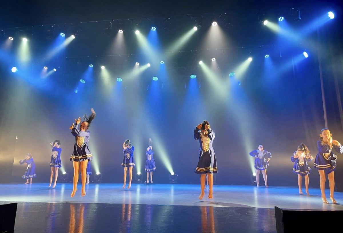 תמונות ממופע דרכנו לזכרה של עדן אלון לוי זכרונה לברכה