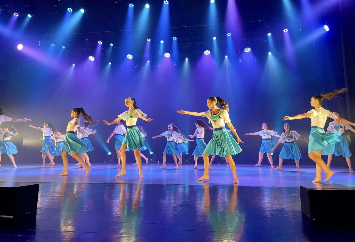 תמונות ממופע דרכנו לזכרה של עדן אלון לוי זכרונה לברכה