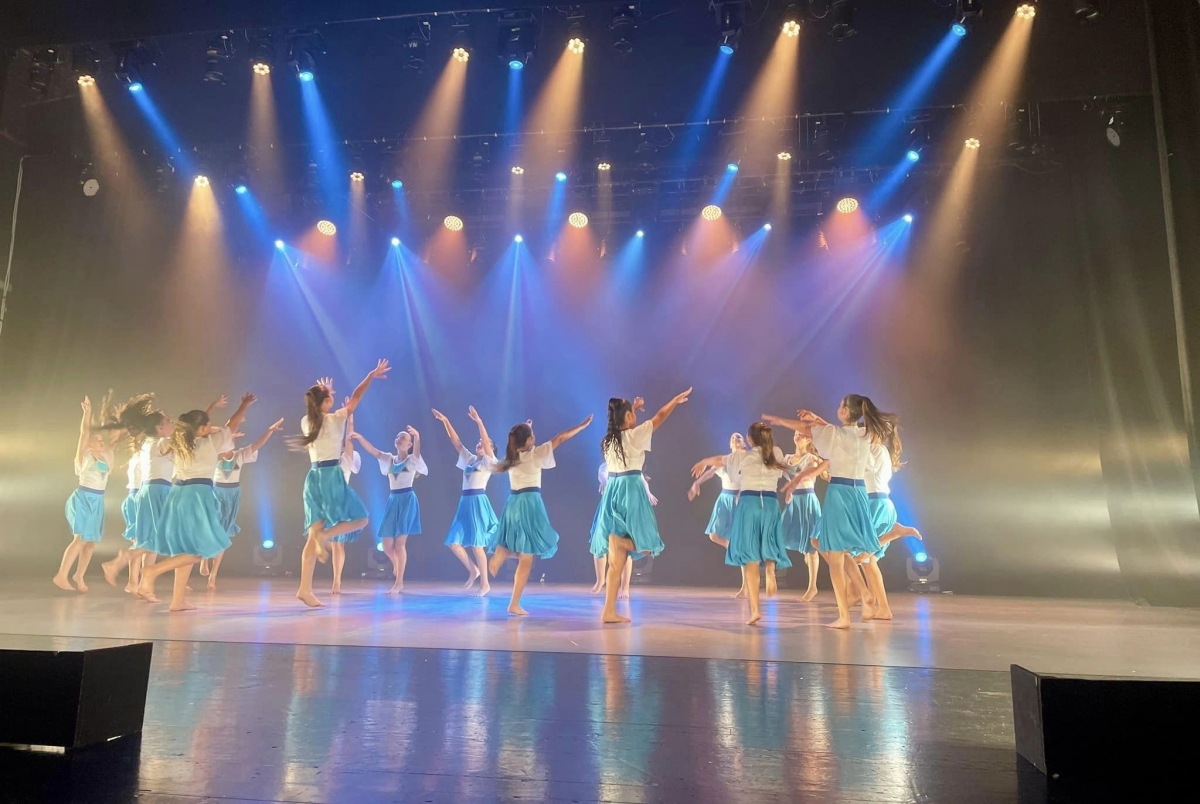 תמונות ממופע דרכנו לזכרה של עדן אלון לוי זכרונה לברכה