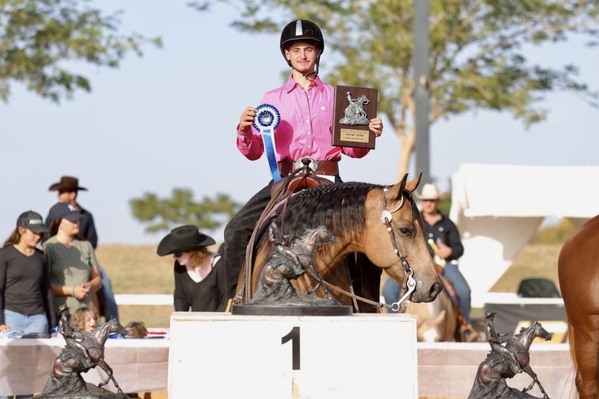 תמונות של עידן מתחרות הרכיבה