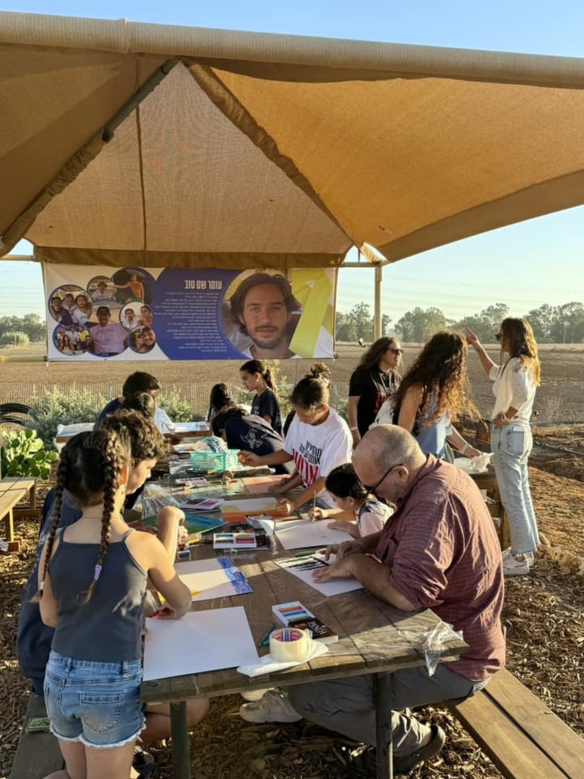 תמונות מארוע אשר נערך למען החטופים והחטופות בחווה החקלאית בדרום השרון