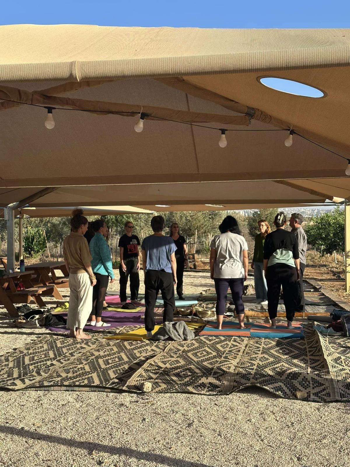 תמונות מארוע אשר נערך למען החטופים והחטופות בחווה החקלאית בדרום השרון