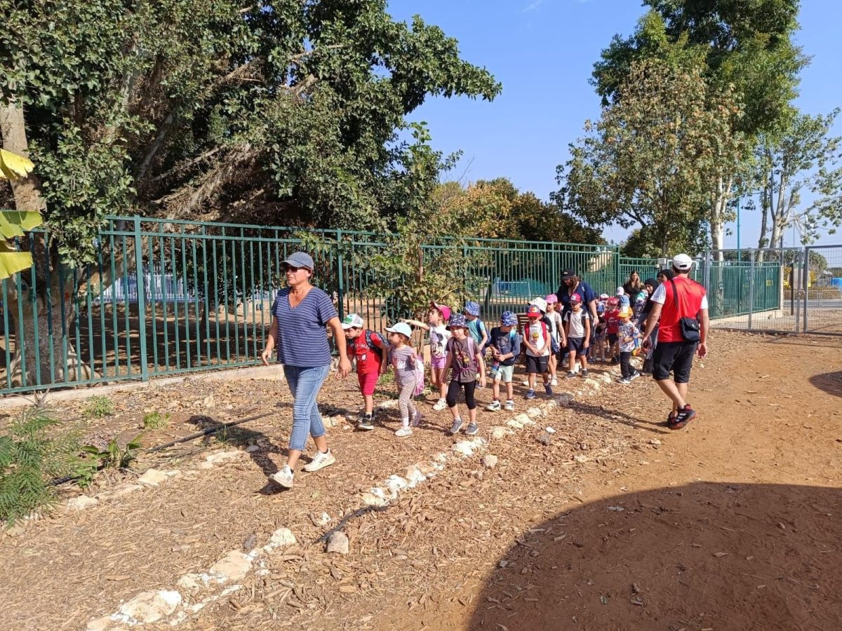 ילדי הגיל הרך בחווה החקלאית