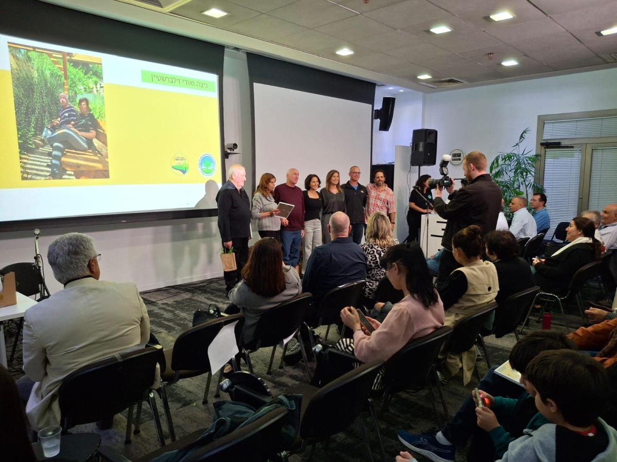 תמונה של פעילי הסביבה המצטיינים מהמועצה