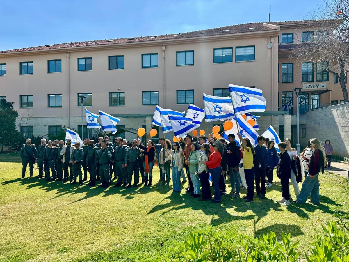 המועצה האזורית דרום השרון מתכנסת ללוות את שירי, אריאל וכפיר ביבס זל