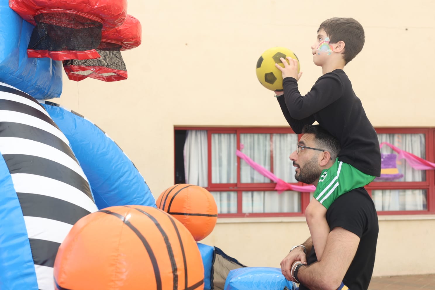 תמונות מחגגית פורים