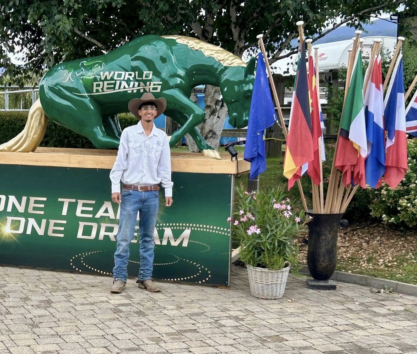 תמונות של עילי מתחרות הרכיבה