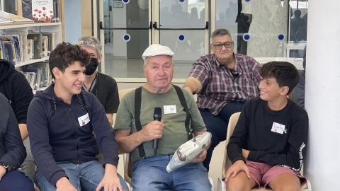 תלמידי בית ספר עמי אסף במפגש עם חברי מועדון קהילה תומכת נכים (9).jpg